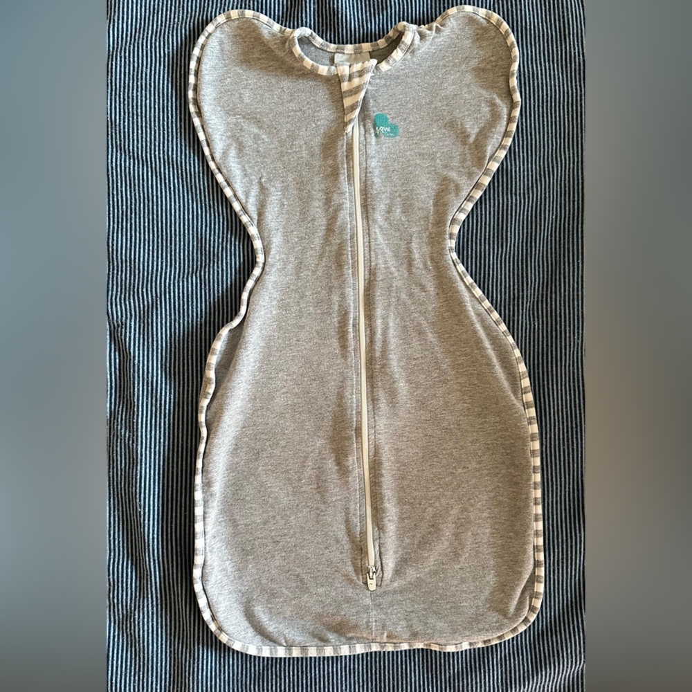 Love to Dream grey Small- 7-13lbs